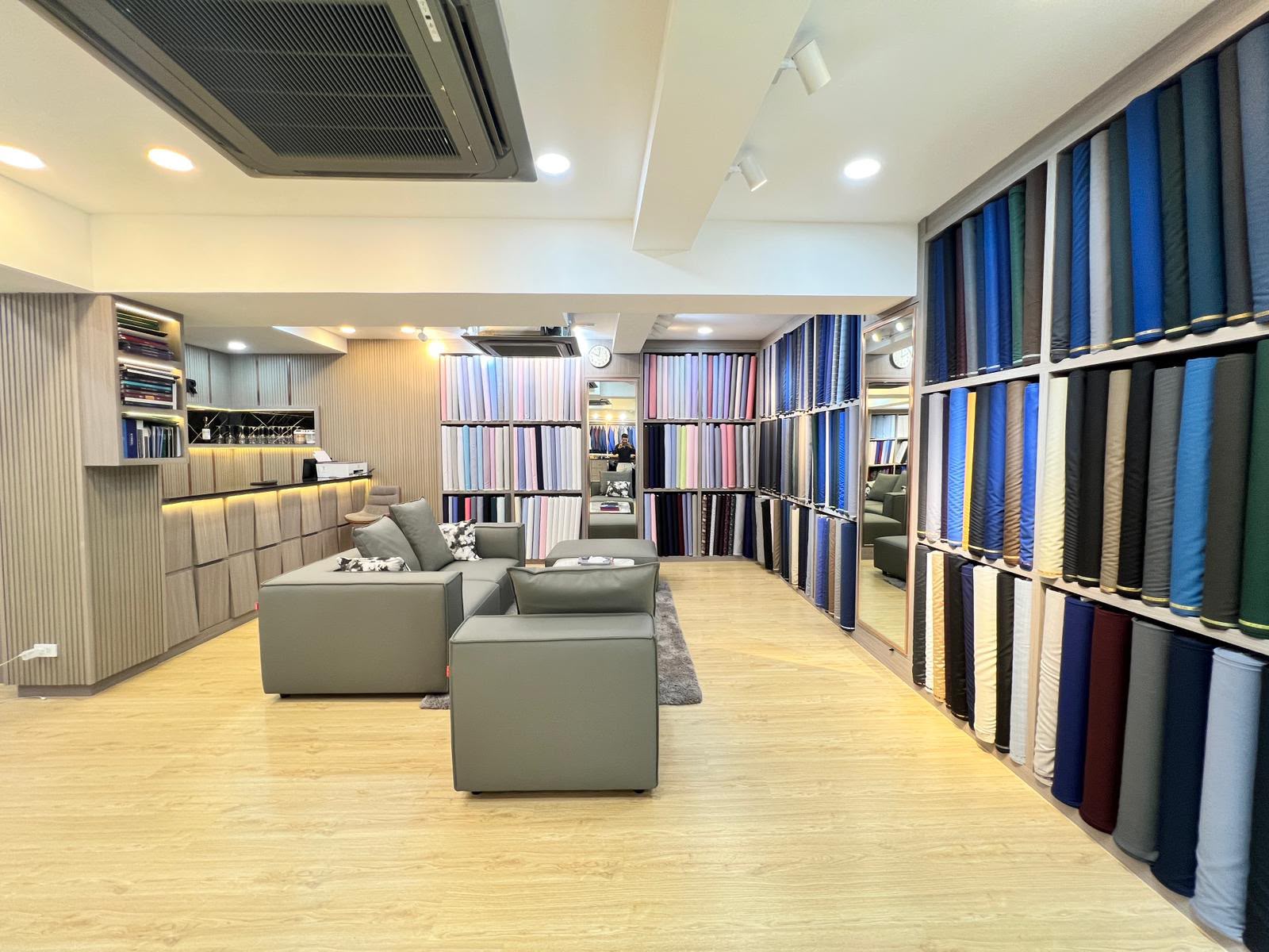 The Showroom, Wall to Wall